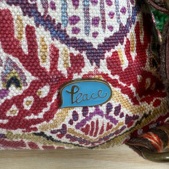 Sakroots Artist Circle Convertible Backpack Red Peace Love Bag Tote Travel - Picture 9 of 12